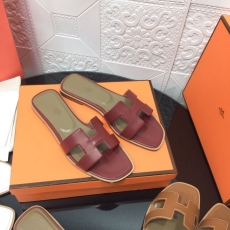 Hermes Slippers